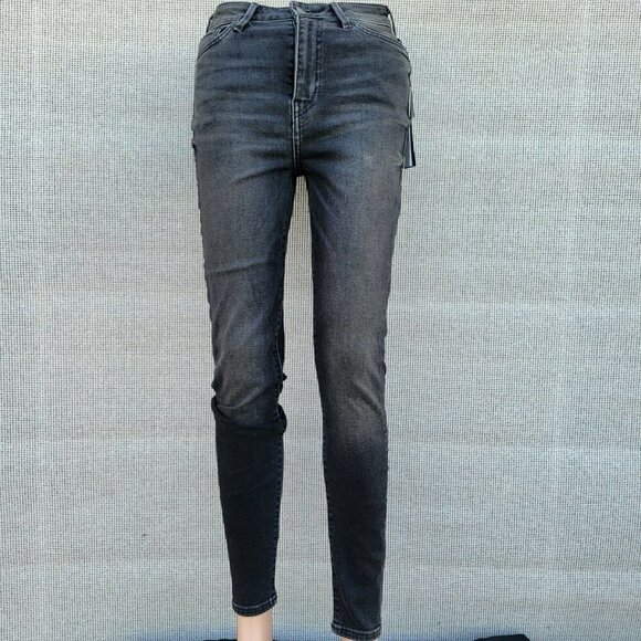 True Religion Ultra High-Rise Skinny Jeans Women's. Size 26. NWT $199. - Picture 2 of 12